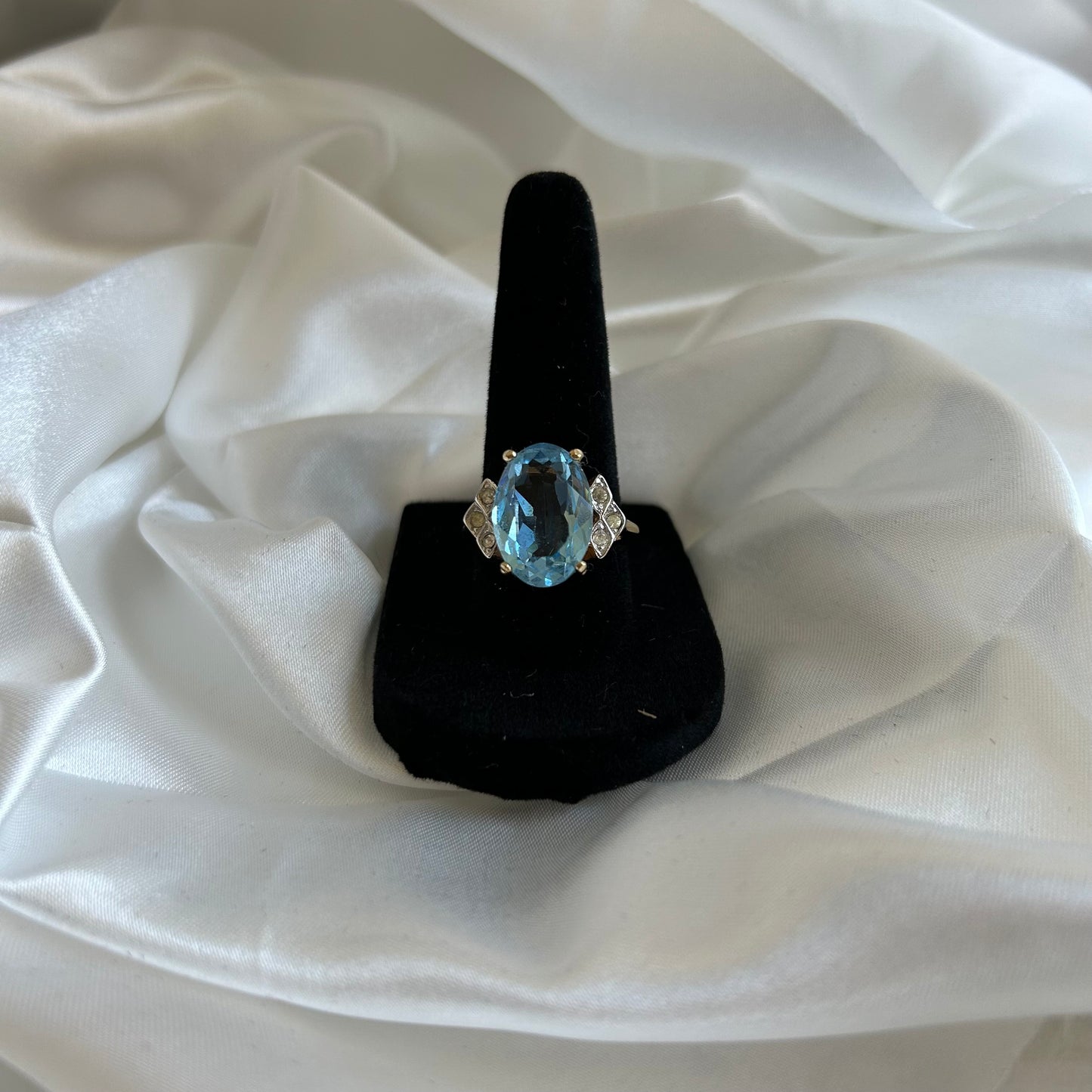 Vintage 18KGP Blue Topaz and Rhinestone Gold Ring (Size US 8 1/4)