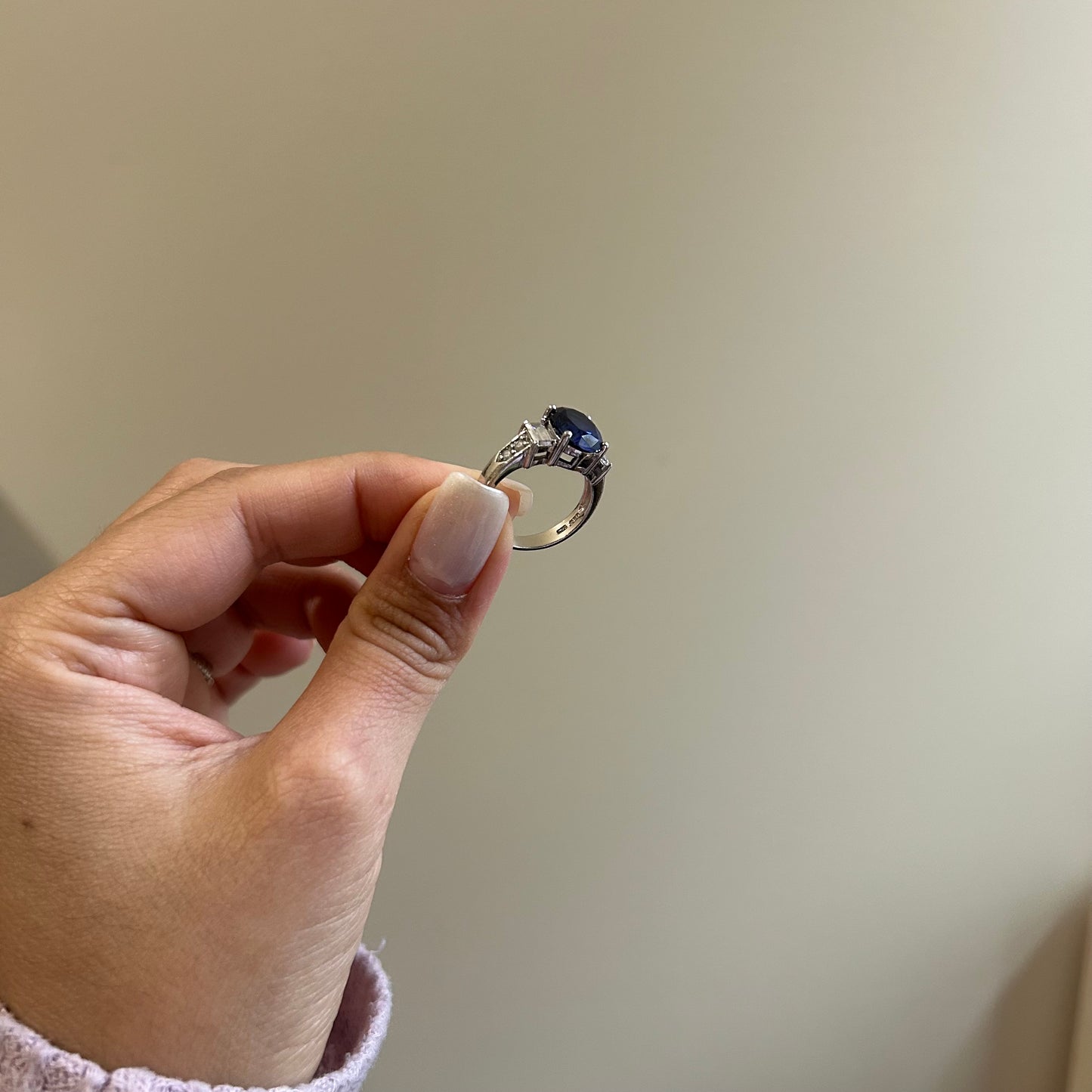 Vintage CZ Imitation Sapphire Sterling Silver Ring (Size US 8)