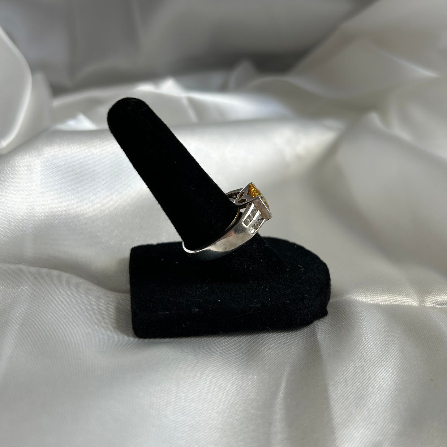 Vintage Sterling Silver Princess Cut Yellow CZ Ring (Size US 6.5)