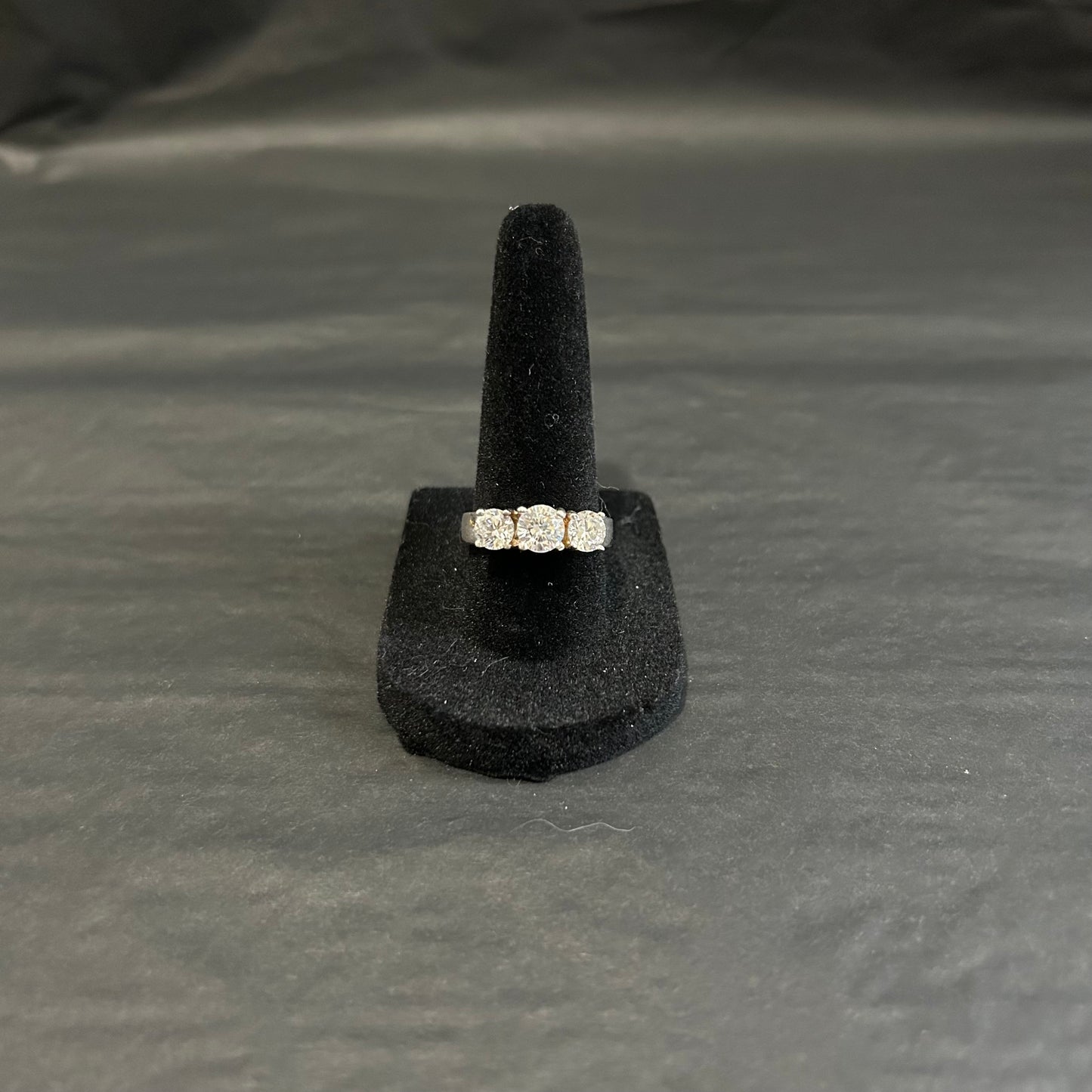 Vintage 3 CZ Stone SETA Sterling Silver Ring (Size US 7.75)