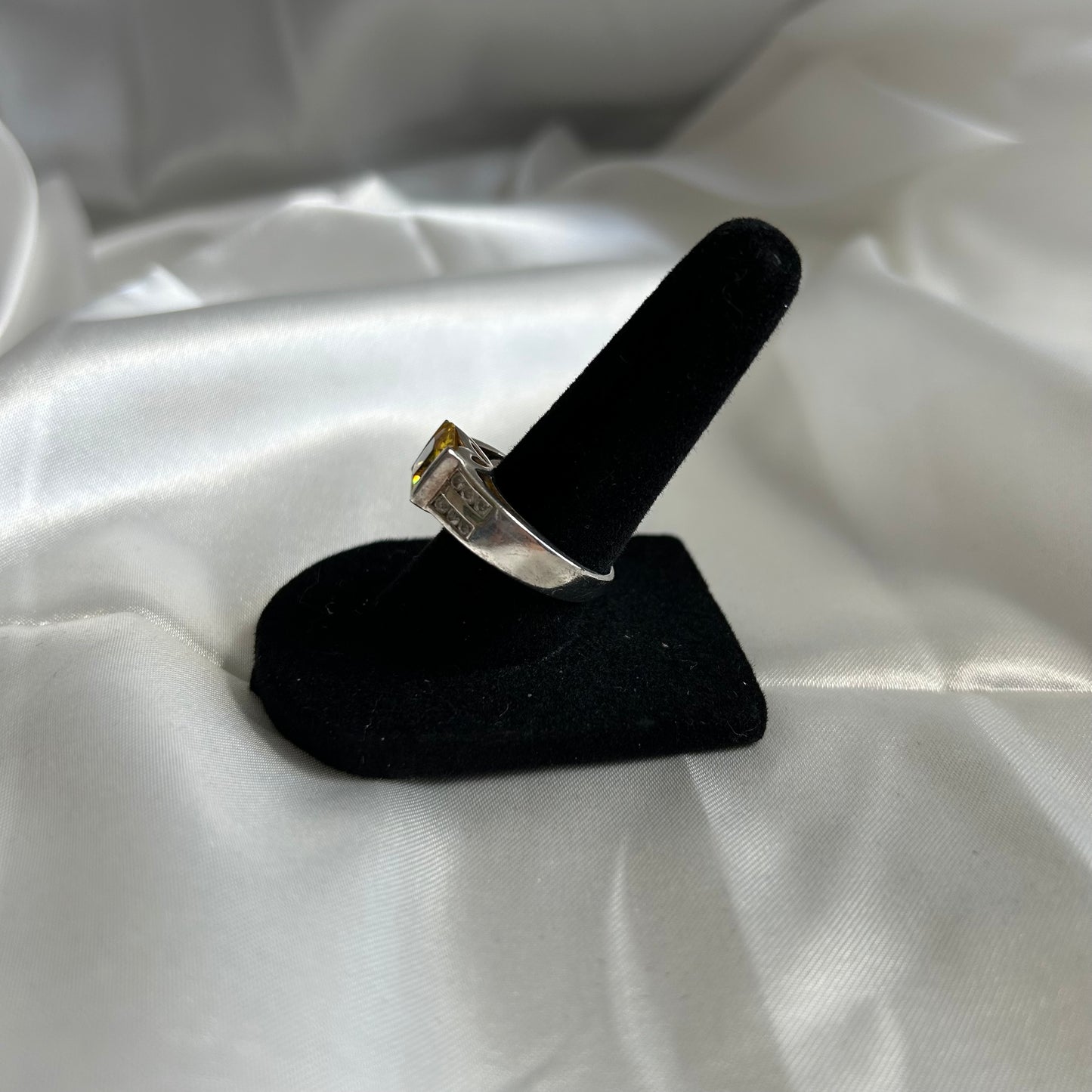 Vintage Sterling Silver Princess Cut Yellow CZ Ring (Size US 6.5)