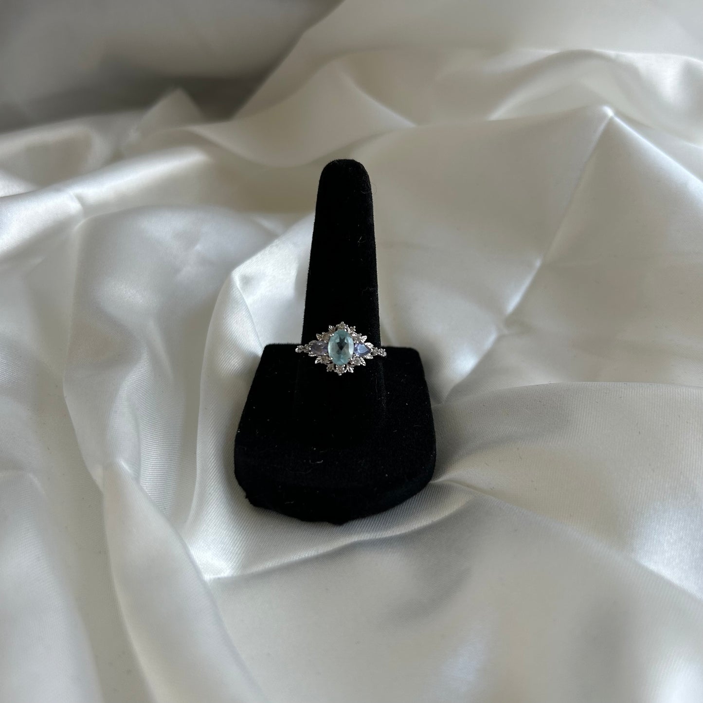 10K White Gold Aquamarine and Tanzanite Ring (size US 7)