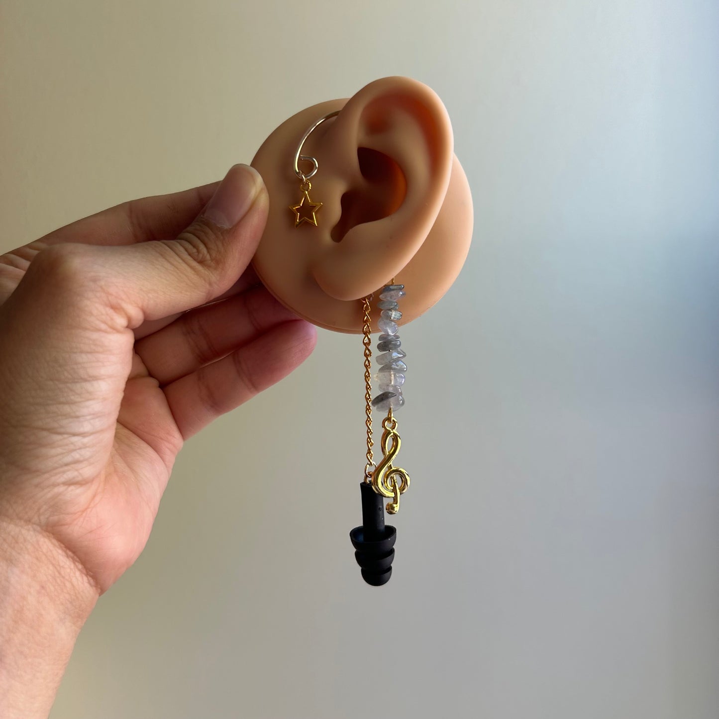 Treble Clef Earplug Ear Cuffs (Gold)