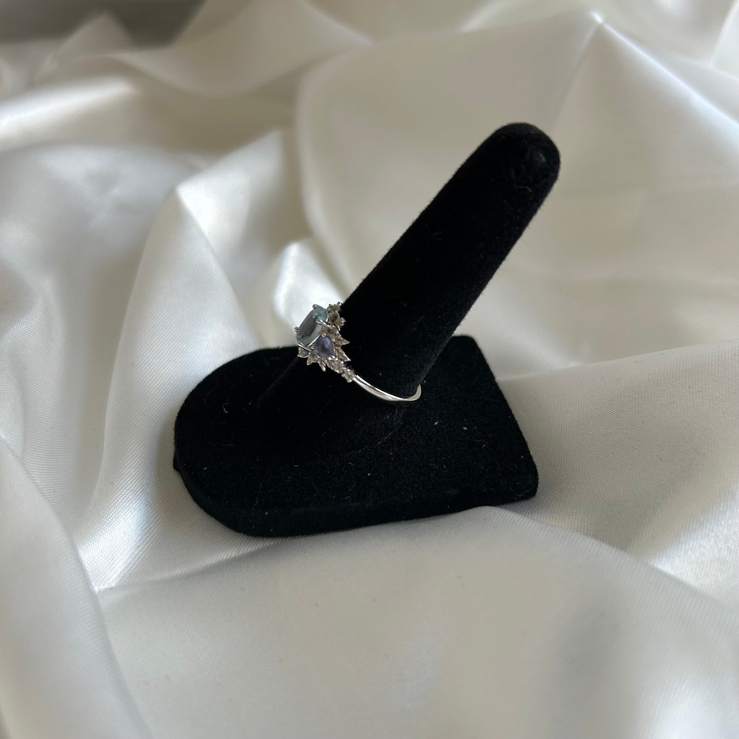 10K White Gold Aquamarine and Tanzanite Ring (size US 7)