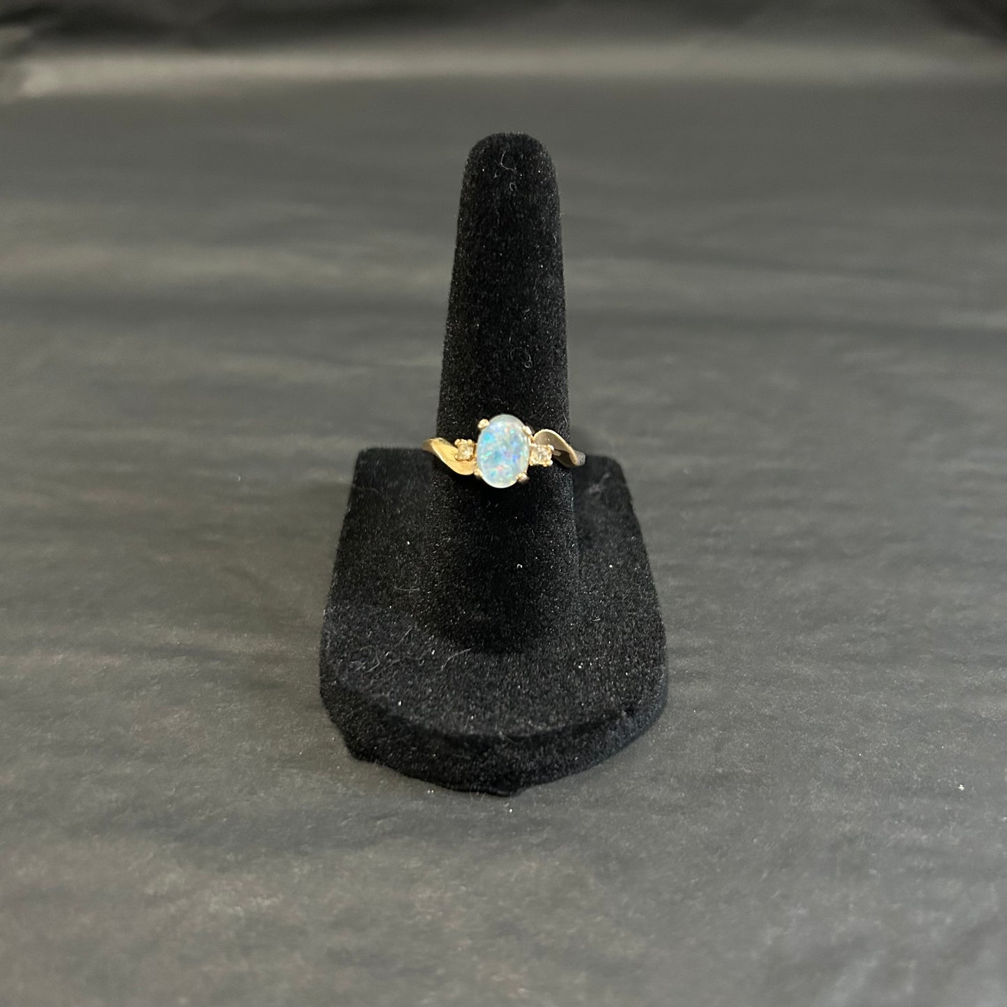 Vintage 18K HGE Fire Opal Ring (Size US 6)