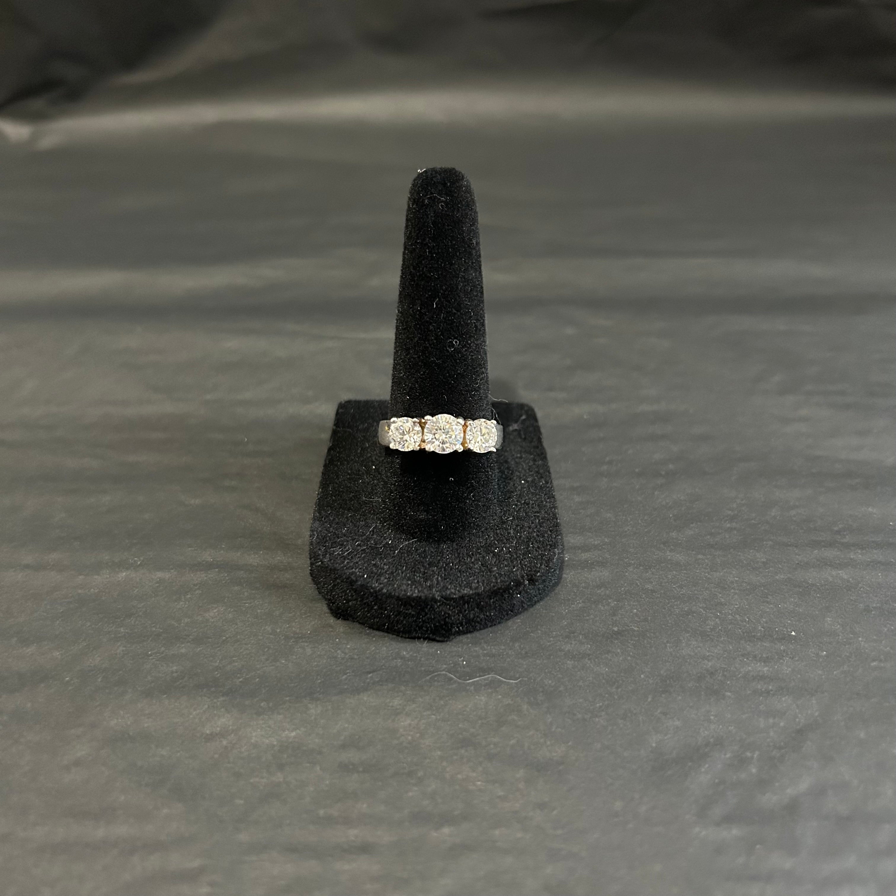 Vintage 3 CZ Stone SETA Sterling Silver Ring (Size US 7.75) – Beaded Planet