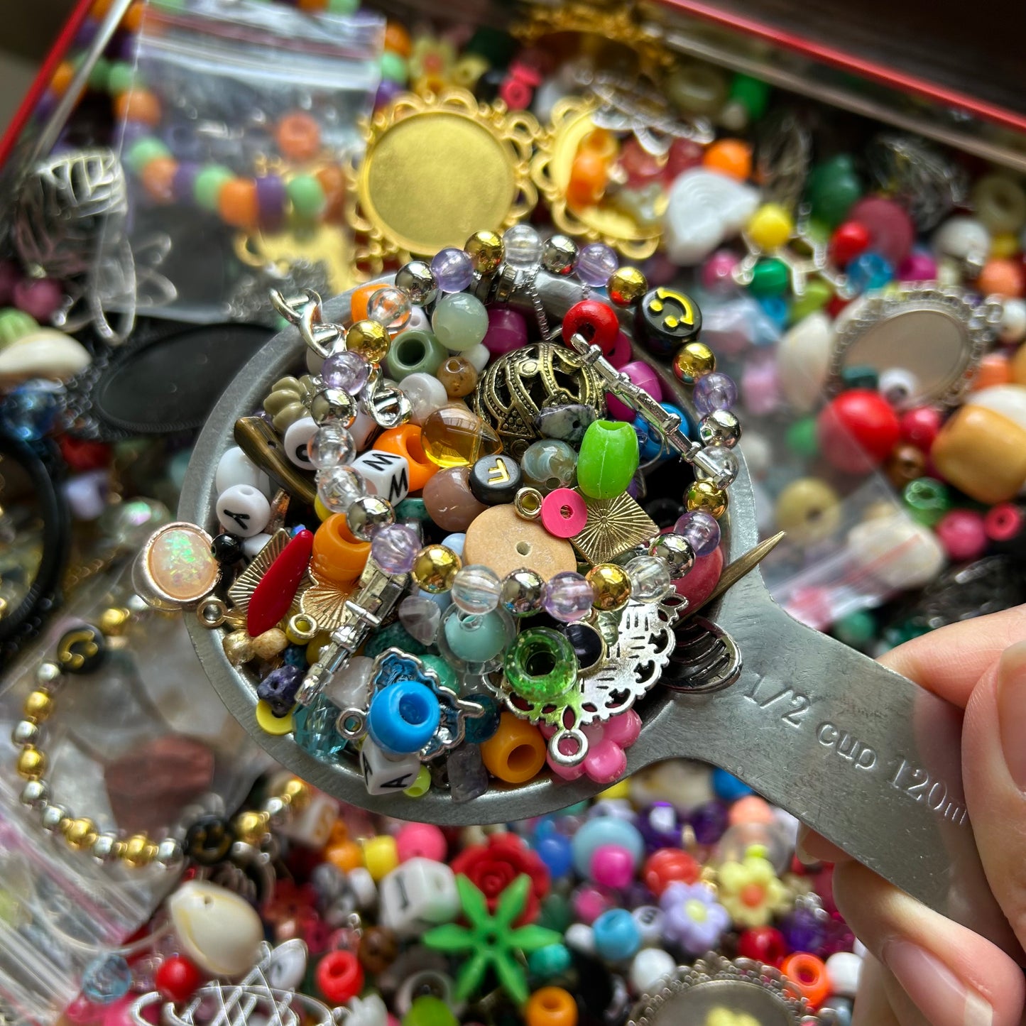 Bead Scoop