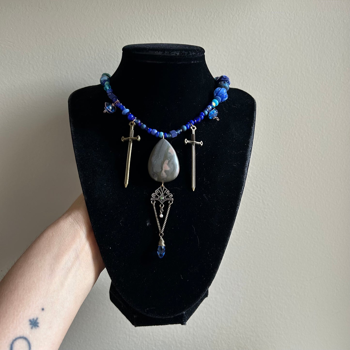 Bead Bucket Necklace | 203