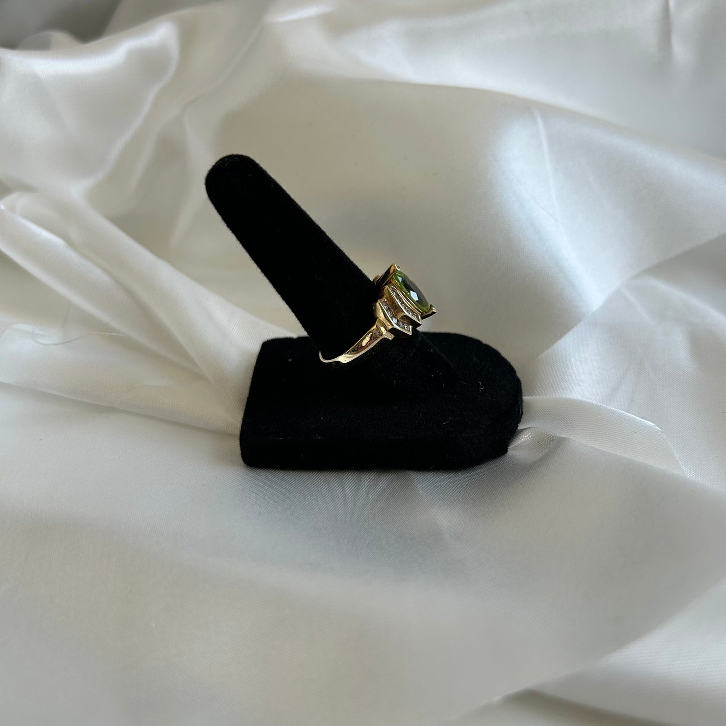 Vintage 14K Yellow Gold Peridot and Diamond Marquise Ring (size US 7)